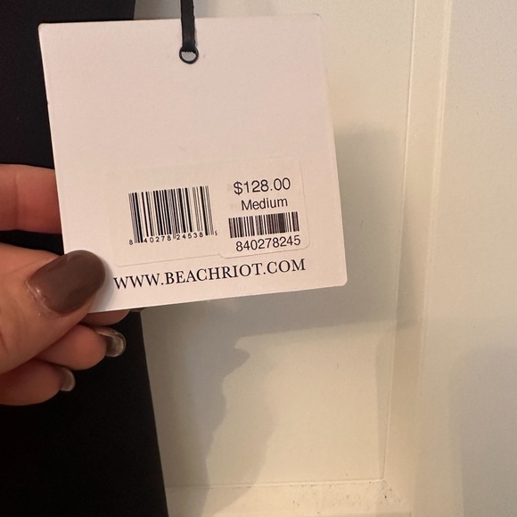 NWT BEACH RIOT TENNIS DRESS med. W/built in bikers. - Picture 2 of 5